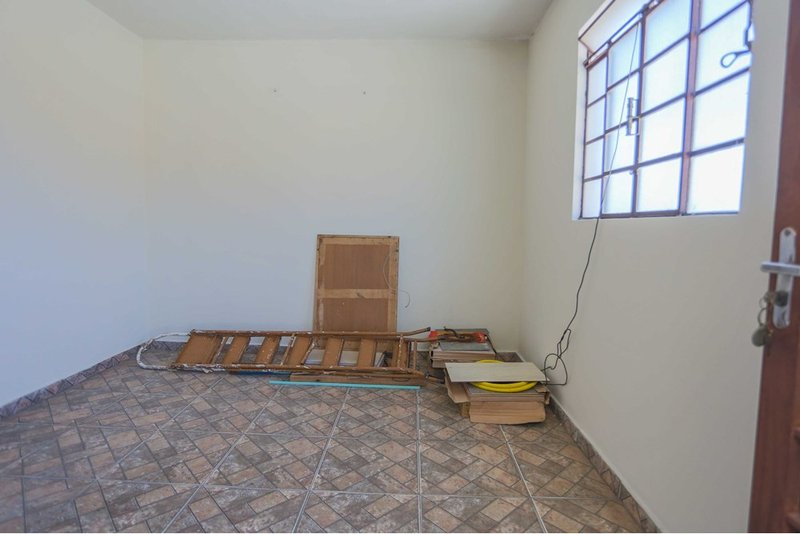 Casa Comercial à venda, 388m - 6 Dormitorios - R$ 730.000 - Jd. Maria do Carmo - Sorocaba Rua Francisco Xavier de Barros Sorocaba - 