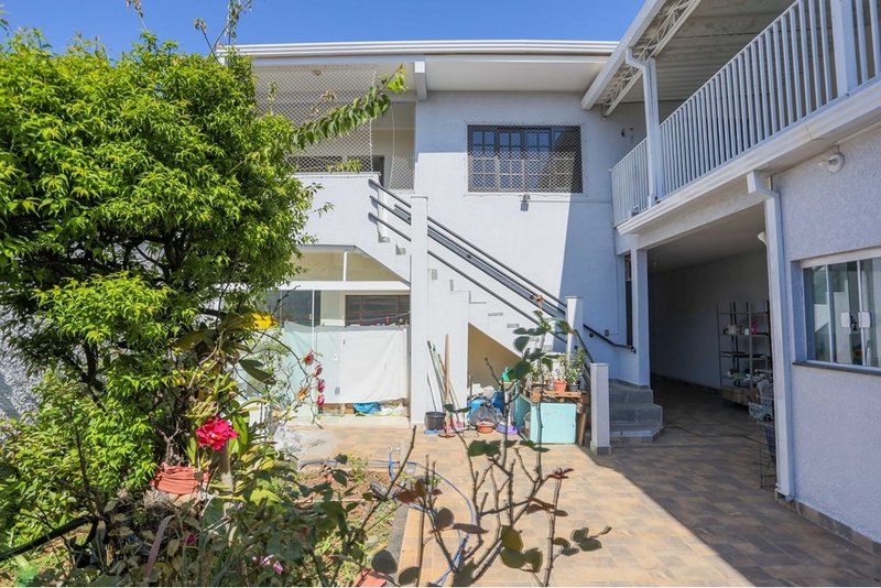 Casa Comercial à venda, 388m - 6 Dormitorios - R$ 730.000 - Jd. Maria do Carmo - Sorocaba Rua Francisco Xavier de Barros Sorocaba - 