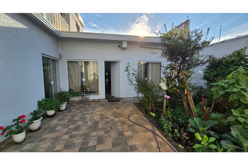 Casa Comercial à venda, 388m - 6 Dormitorios - R$ 730.000 - Jd. Maria do Carmo - Sorocaba Rua Francisco Xavier de Barros Sorocaba - 