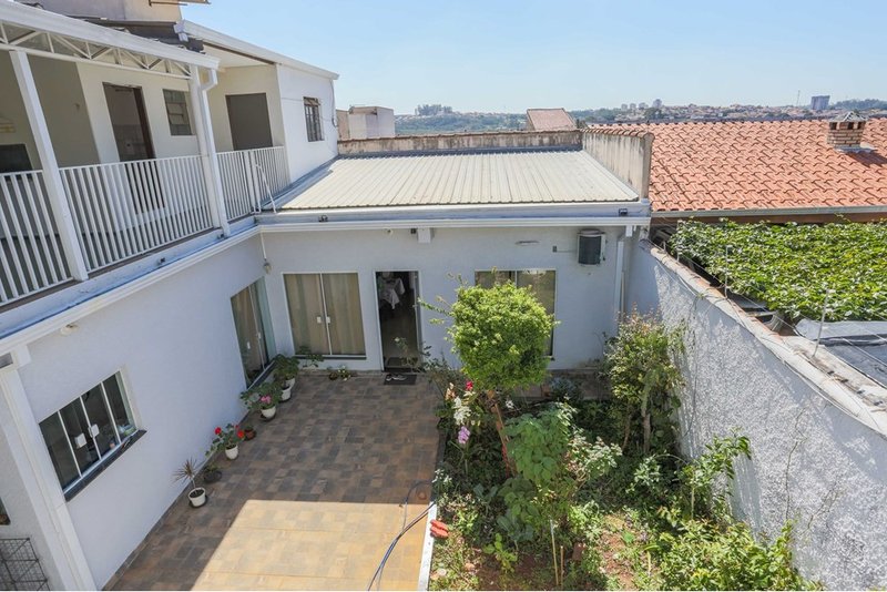 Casa Comercial à venda, 388m - 6 Dormitorios - R$ 730.000 - Jd. Maria do Carmo - Sorocaba Rua Francisco Xavier de Barros Sorocaba - 