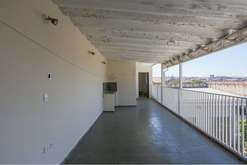 Casa Comercial à venda, 388m - 6 Dormitorios - R$ 730.000 - Jd. Maria do Carmo - Sorocaba Rua Francisco Xavier de Barros Sorocaba - 