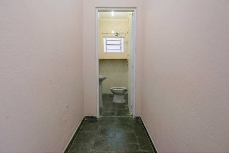 Casa Comercial à venda, 388m - 6 Dormitorios - R$ 730.000 - Jd. Maria do Carmo - Sorocaba Rua Francisco Xavier de Barros Sorocaba - 