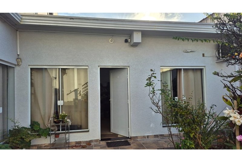 Casa Comercial à venda, 388m - 6 Dormitorios - R$ 730.000 - Jd. Maria do Carmo - Sorocaba Rua Francisco Xavier de Barros Sorocaba - 