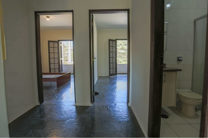 Casa Comercial à venda, 388m - 6 Dormitorios - R$ 730.000 - Jd. Maria do Carmo - Sorocaba Rua Francisco Xavier de Barros Sorocaba - 