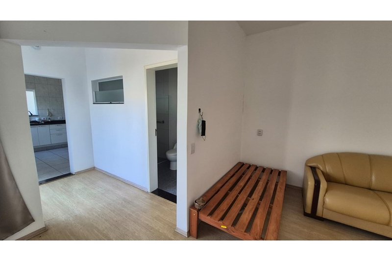 Casa Comercial à venda, 388m - 6 Dormitorios - R$ 730.000 - Jd. Maria do Carmo - Sorocaba Rua Francisco Xavier de Barros Sorocaba - 