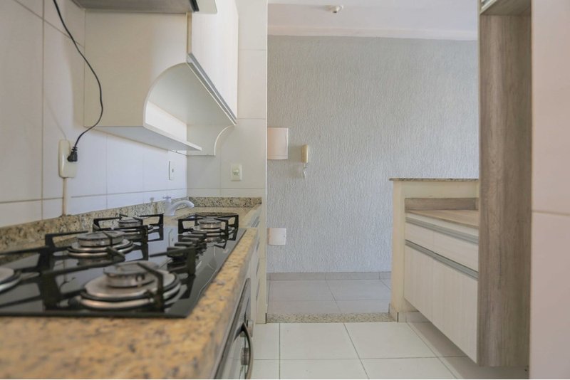 Apartamento À VENDA, 69m - 3 Dorm. 1 suíte - R$ 297.000 - Cond. Village Vitória - Sorocaba Avenida Sandro Antônio Mendes Sorocaba - 