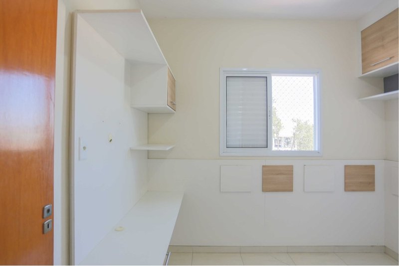 Apartamento À VENDA, 69m - 3 Dorm. 1 suíte - R$ 297.000 - Cond. Village Vitória - Sorocaba Avenida Sandro Antônio Mendes Sorocaba - 