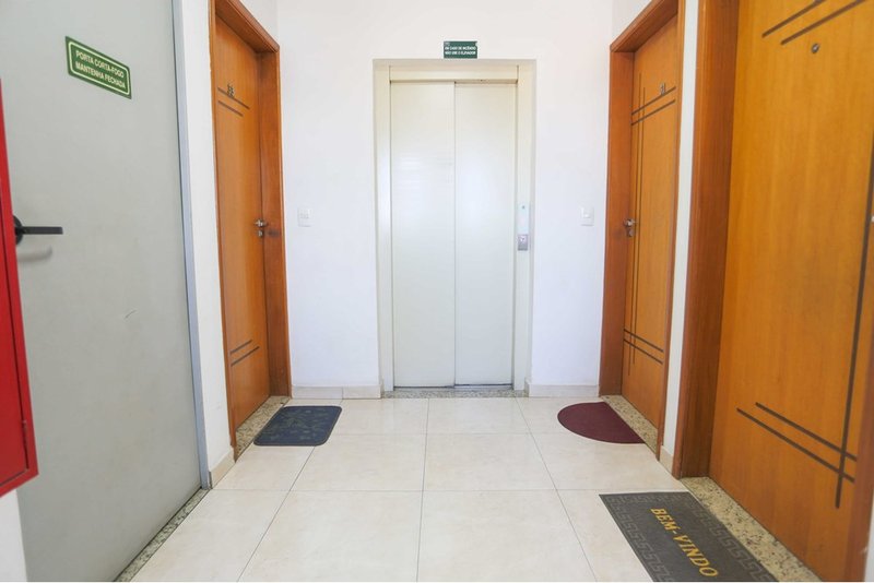 Apartamento À VENDA, 69m - 3 Dorm. 1 suíte - R$ 297.000 - Cond. Village Vitória - Sorocaba Avenida Sandro Antônio Mendes Sorocaba - 