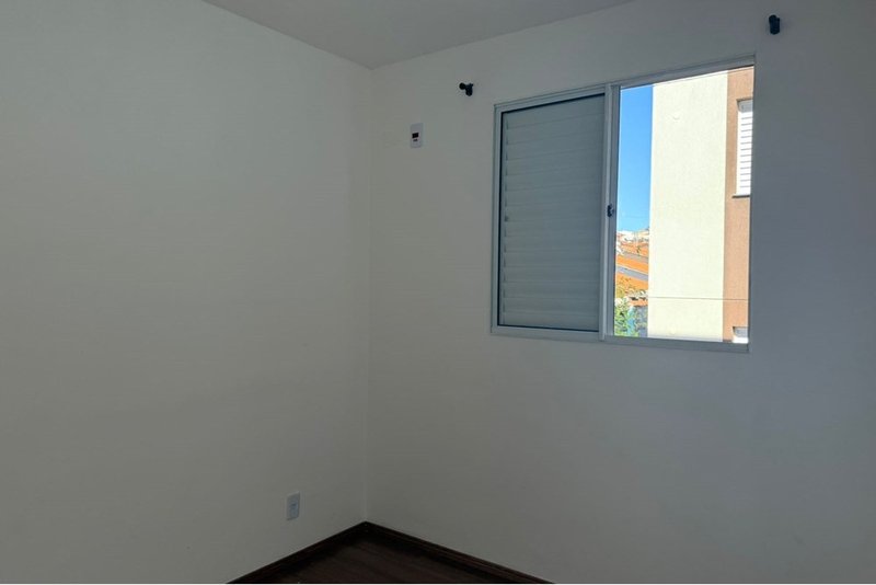 Apartamento à Venda, 41m - R$ 180.000 - 2 Dormitorios – Wanel Ville - Sorocaba - SP Rua Antonio Bravo Plaça Sorocaba - 