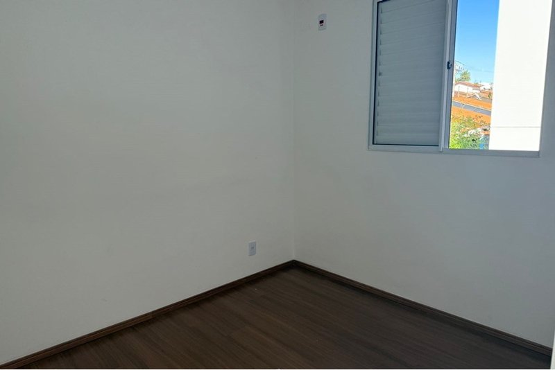 Apartamento à Venda, 41m - R$ 180.000 - 2 Dormitorios – Wanel Ville - Sorocaba - SP Rua Antonio Bravo Plaça Sorocaba - 