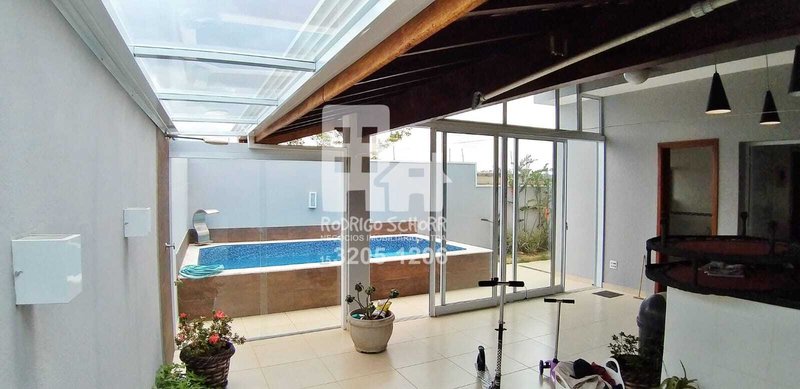 Casa com piscina e gourmet incrível à Venda – Condomínio Reserva dos Ypês 1 - lote maior  Tatuí - 