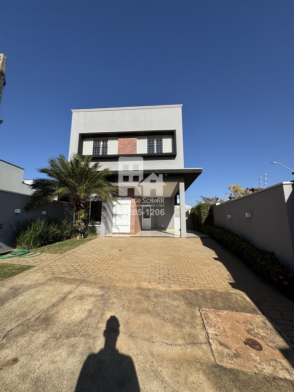 Casa com piscina e gourmet incrível à Venda – Condomínio Reserva dos Ypês 1 - lote maior  Tatuí - 