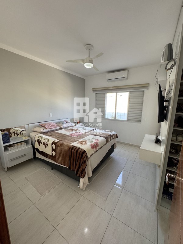 Casa com piscina e gourmet incrível à Venda – Condomínio Reserva dos Ypês 1 - lote maior  Tatuí - 