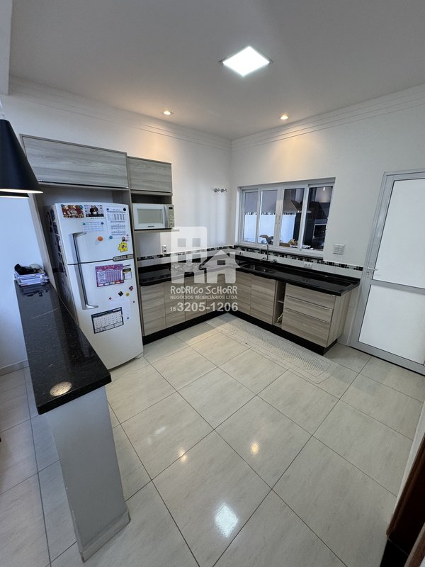 Casa com piscina e gourmet incrível à Venda – Condomínio Reserva dos Ypês 1 - lote maior  Tatuí - 