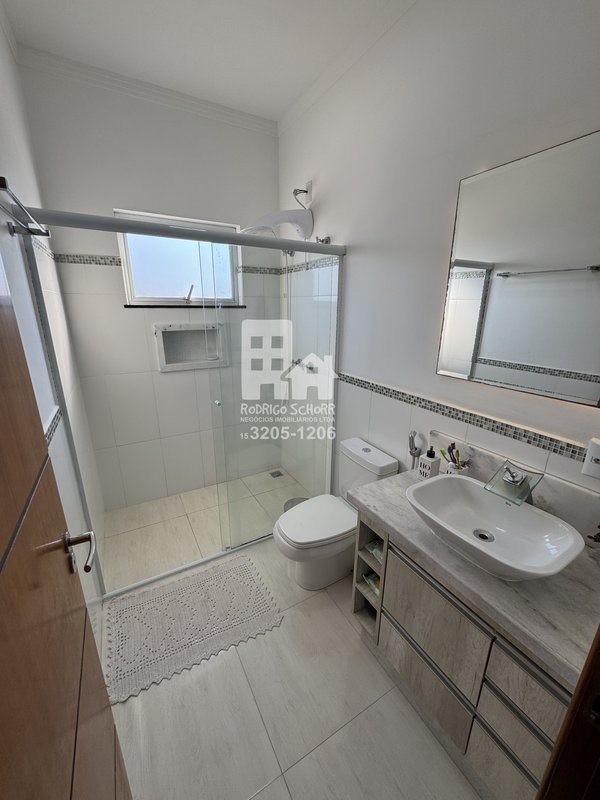 Casa com piscina e gourmet incrível à Venda – Condomínio Reserva dos Ypês 1 - lote maior  Tatuí - 