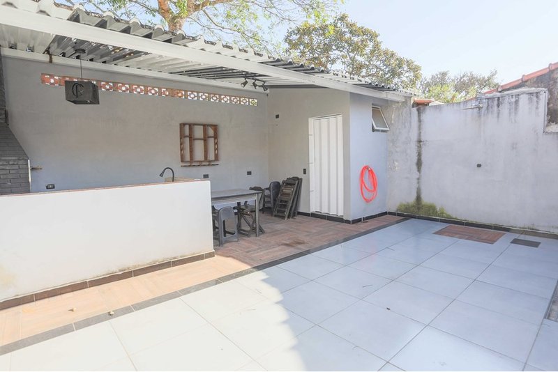 Casa á venda, 65m - 2 Dorm. - R$ 310.000 - Cond. Quintais do Imperador - Sorocaba - SP Estrada José Ribeiro Leite Sorocaba - 