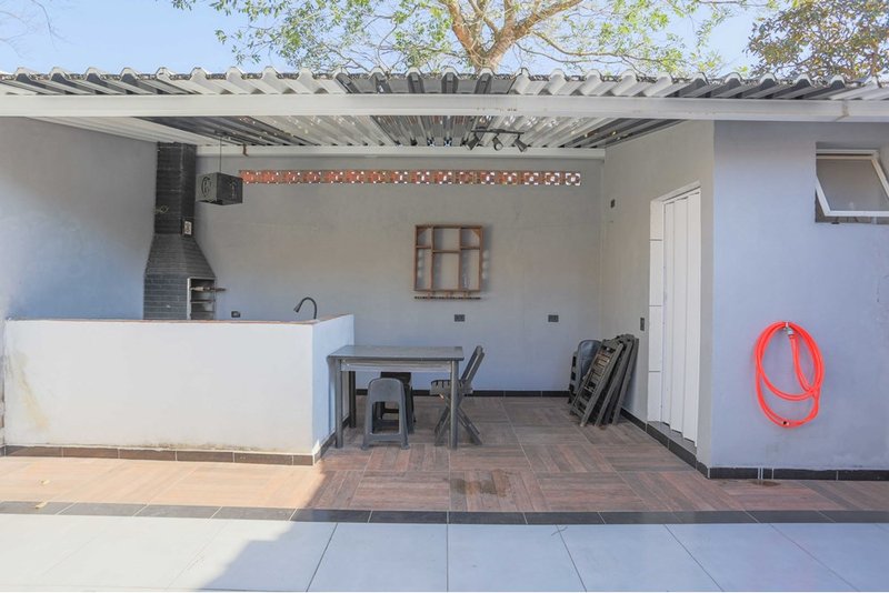 Casa á venda, 65m - 2 Dorm. - R$ 310.000 - Cond. Quintais do Imperador - Sorocaba - SP Estrada José Ribeiro Leite Sorocaba - 