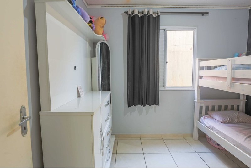 Casa á venda, 65m - 2 Dorm. - R$ 310.000 - Cond. Quintais do Imperador - Sorocaba - SP Estrada José Ribeiro Leite Sorocaba - 
