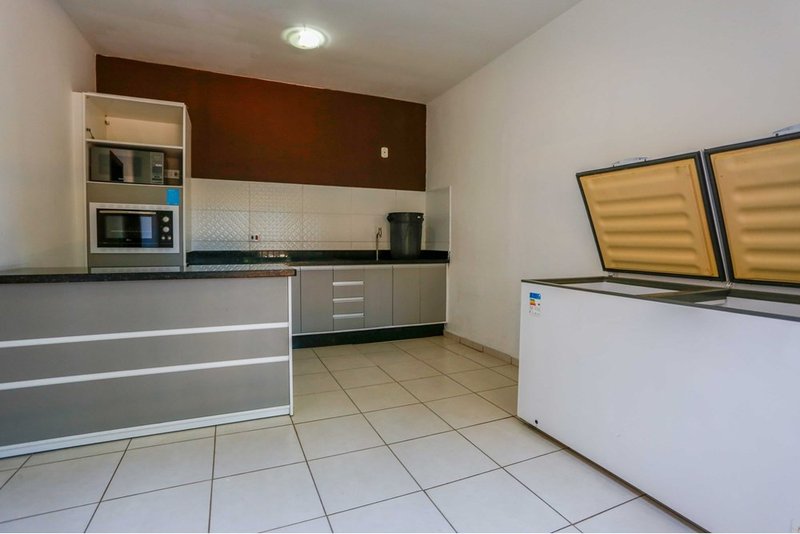 Casa á venda, 65m - 2 Dorm. - R$ 310.000 - Cond. Quintais do Imperador - Sorocaba - SP Estrada José Ribeiro Leite Sorocaba - 