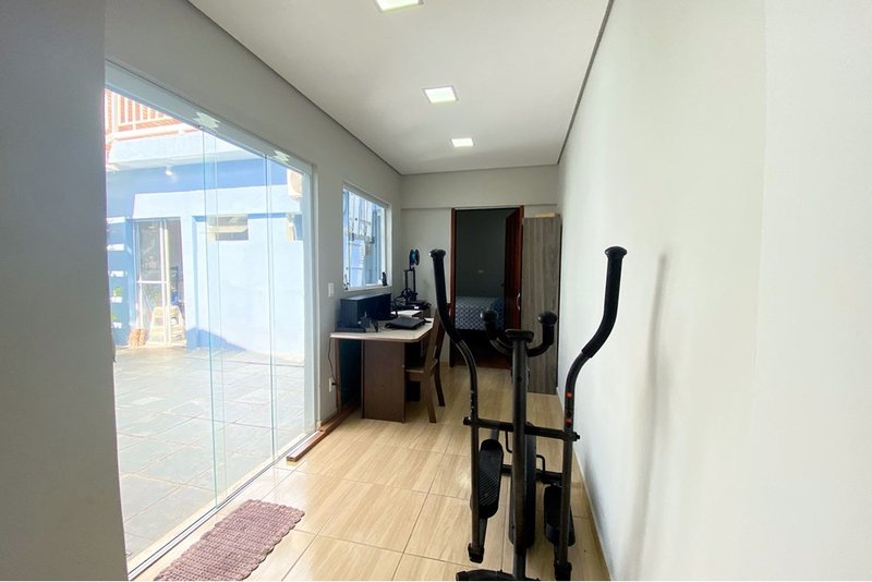 Casa à venda, 121m, 3 Dorm. 1suite - R$ 410.000 - Jardim Santa Barbara - Sorocaba SP Rua Haroldo Segamarchi Sorocaba - 