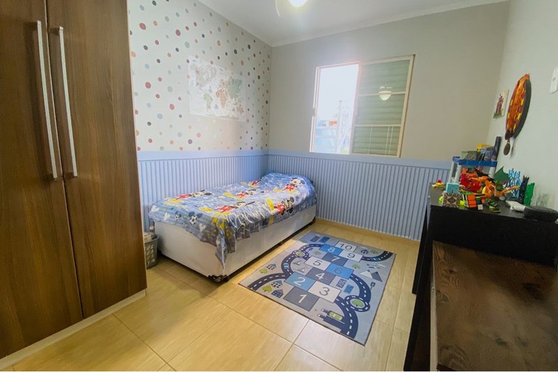 Casa à venda, 121m, 3 Dorm. 1suite - R$ 410.000 - Jardim Santa Barbara - Sorocaba SP Rua Haroldo Segamarchi Sorocaba - 