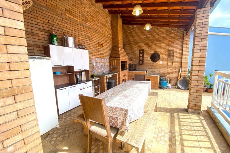 Casa à venda, 121m, 3 Dorm. 1suite - R$ 410.000 - Jardim Santa Barbara - Sorocaba SP Rua Haroldo Segamarchi Sorocaba - 