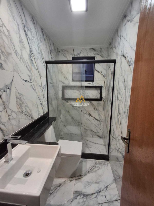 Casa com 3 Quartos, sendo 1 suíte, à venda, 141 m² por R$ 760.000 - Jardim Atlântico Leste  Maricá - 