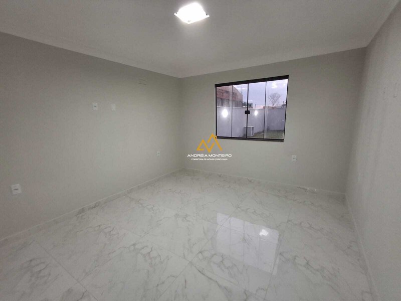 Casa com 3 Quartos, sendo 1 suíte, à venda, 141 m² por R$ 760.000 - Jardim Atlântico Leste  Maricá - 