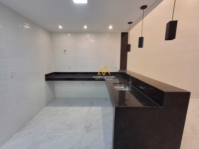 Casa com 3 Quartos, sendo 1 suíte, à venda, 141 m² por R$ 760.000 - Jardim Atlântico Leste  Maricá - 