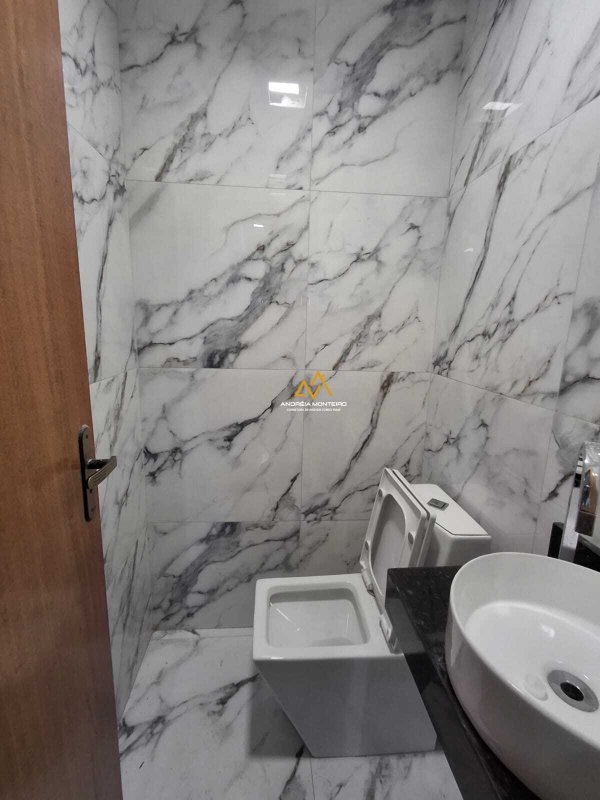 Casa com 3 Quartos, sendo 1 suíte, à venda, 141 m² por R$ 760.000 - Jardim Atlântico Leste  Maricá - 