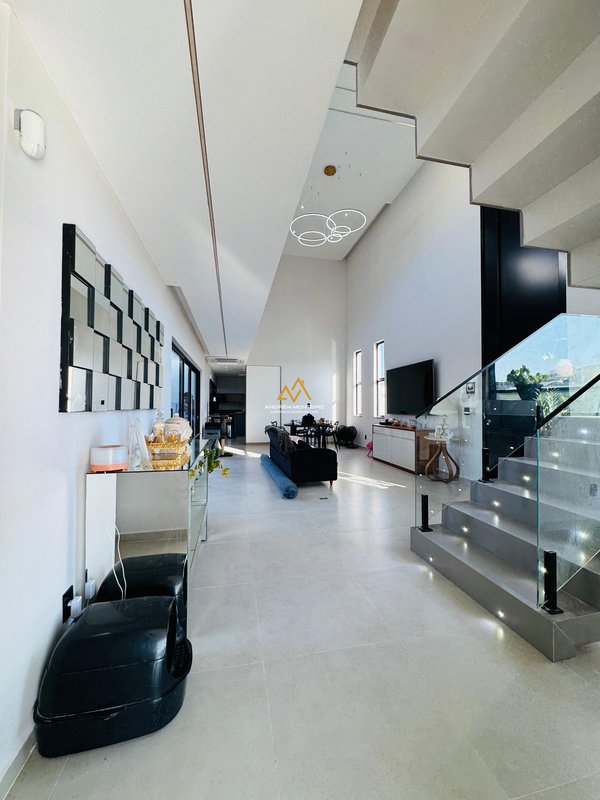 Casa de alto padrão com 5 quartos, 336m² por R$2.400.000,00 - Cond. Solaris - Maricá/RJ Estrada dos Cajueiros Maricá - 