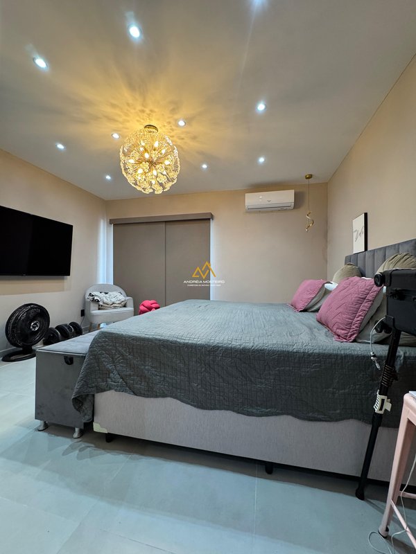 Casa de alto padrão com 5 quartos, 336m² por R$2.400.000,00 - Cond. Solaris - Maricá/RJ Estrada dos Cajueiros Maricá - 