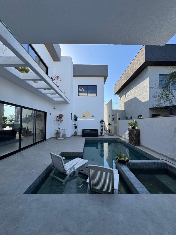 Casa de alto padrão com 5 quartos, 336m² por R$2.400.000,00 - Cond. Solaris - Maricá/RJ Estrada dos Cajueiros Maricá - 