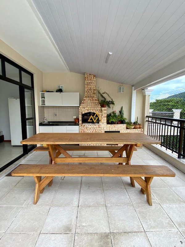 Apartamento à venda, 4 quartos e 4 vagas com 252m² Itaipu Niteroi -RJ - por R$1.499.000,00  Niterói - 