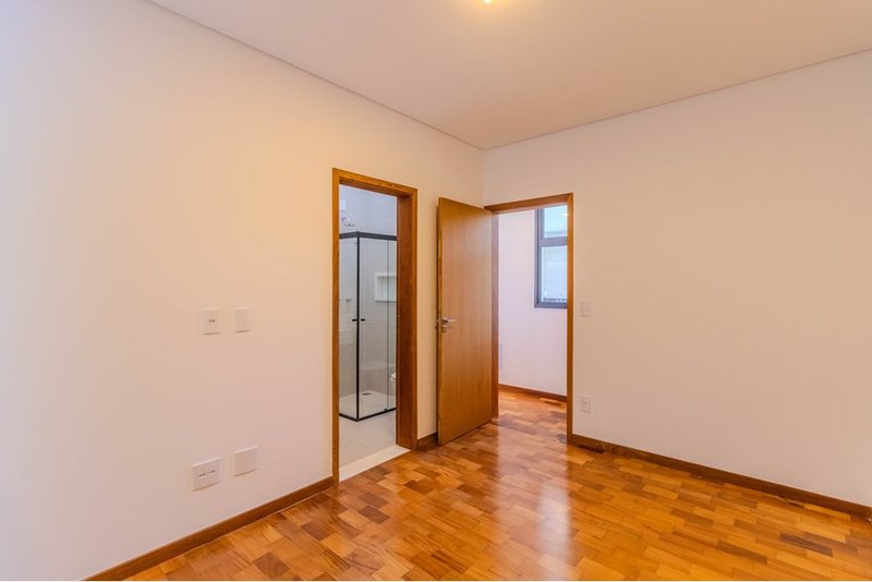 Casa térrea à venda, 190m - 3 suítes - R$ 1.860.000 - Residencial Mont Blanc - Sorocaba SP Rua Agnelo Gogolla Sorocaba - 