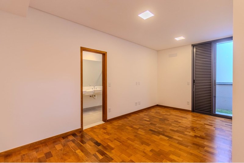 Casa térrea à venda, 190m - 3 suítes - R$ 1.860.000 - Residencial Mont Blanc - Sorocaba SP Rua Agnelo Gogolla Sorocaba - 