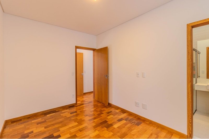 Casa térrea à venda, 190m - 3 suítes - R$ 1.860.000 - Residencial Mont Blanc - Sorocaba SP Rua Agnelo Gogolla Sorocaba - 