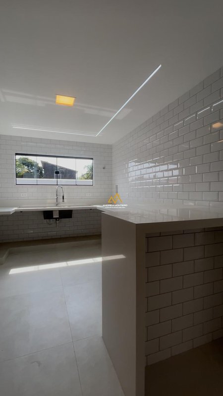 Casa com 3 dormitórios à venda, 170 m² - Alphaville1 - por R$1.300.000,00 - Inoã- Maricá Rodovia Ernani Do Amaral Peixoto, Nº S/N - Km 15.5 Maricá - 