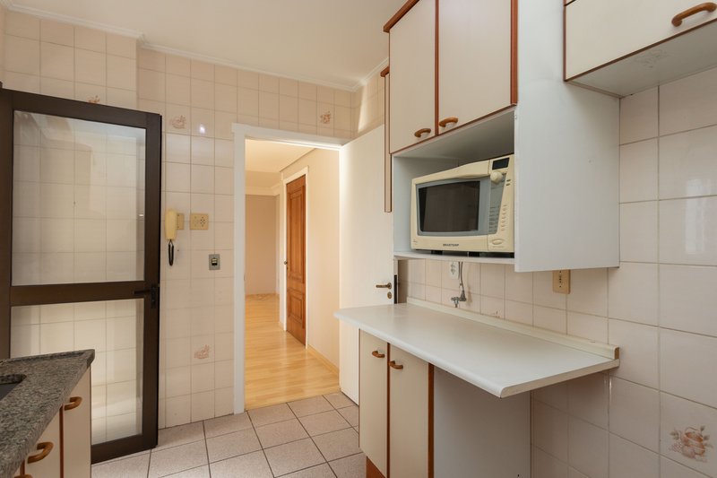 R$ 880.000 - ÓTIMO APARTAMENTO - 88M2 - 2 DORM - SUÍTE - 1 VAGA - INFRA COMPLETA Rua Doutor Barbosa Gonçalves Porto Alegre - 