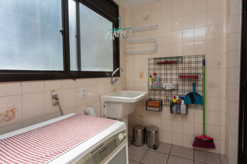 R$ 880.000 - ÓTIMO APARTAMENTO - 88M2 - 2 DORM - SUÍTE - 1 VAGA - INFRA COMPLETA Rua Doutor Barbosa Gonçalves Porto Alegre - 
