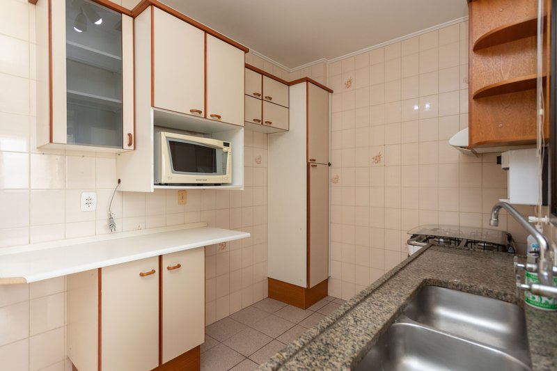 R$ 880.000 - ÓTIMO APARTAMENTO - 88M2 - 2 DORM - SUÍTE - 1 VAGA - INFRA COMPLETA Rua Doutor Barbosa Gonçalves Porto Alegre - 