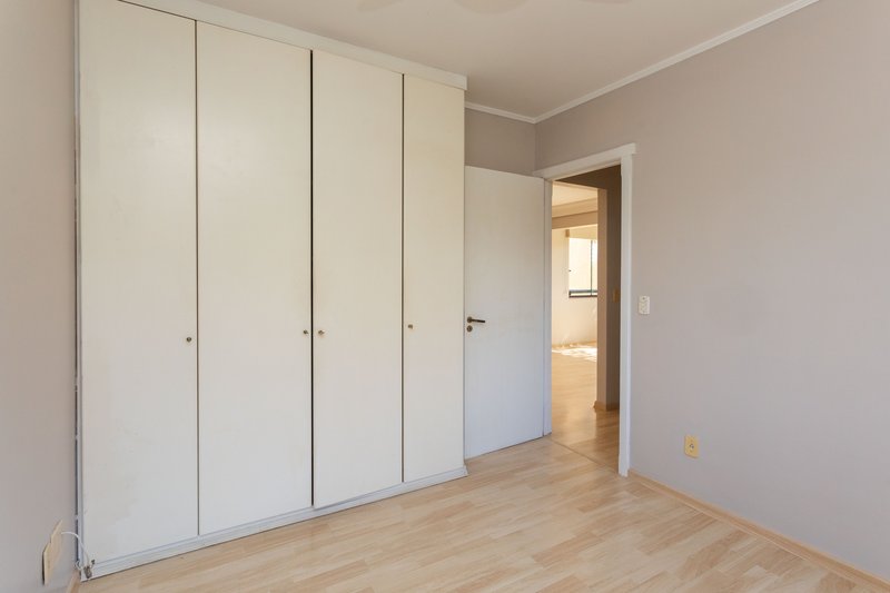 R$ 880.000 - ÓTIMO APARTAMENTO - 88M2 - 2 DORM - SUÍTE - 1 VAGA - INFRA COMPLETA Rua Doutor Barbosa Gonçalves Porto Alegre - 
