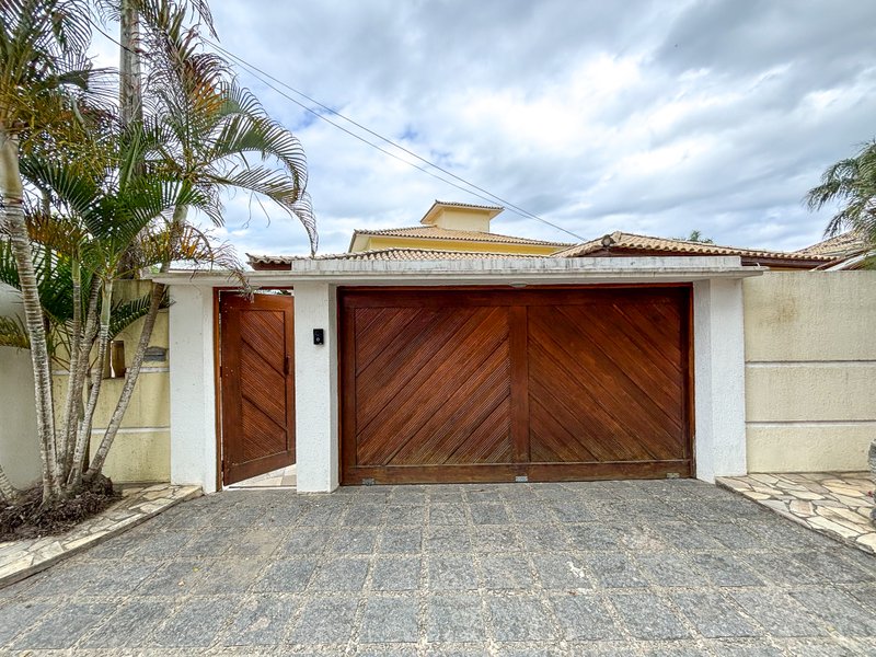 Casa de Luxo à Venda no Canal da Marina – Armação dos Búzios/RJ Alameda Melros Armação dos Búzios - 