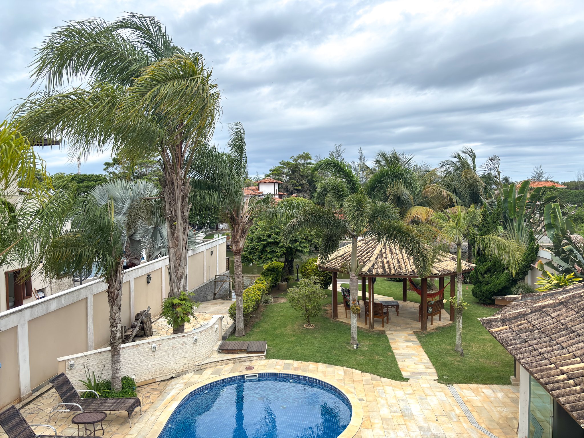 Casa à venda com 4 quartos, 327m² - Foto 37