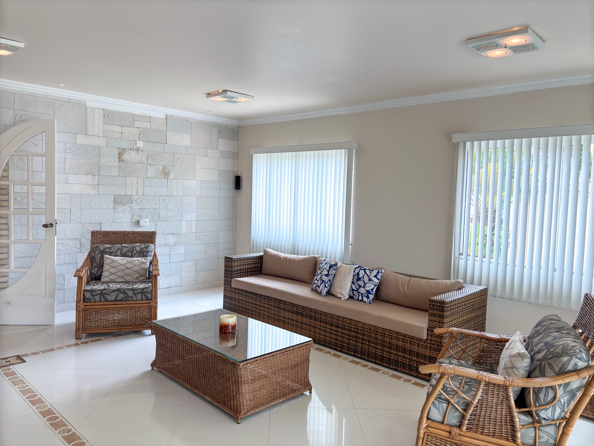 Casa à venda com 4 quartos, 327m² - Foto 13