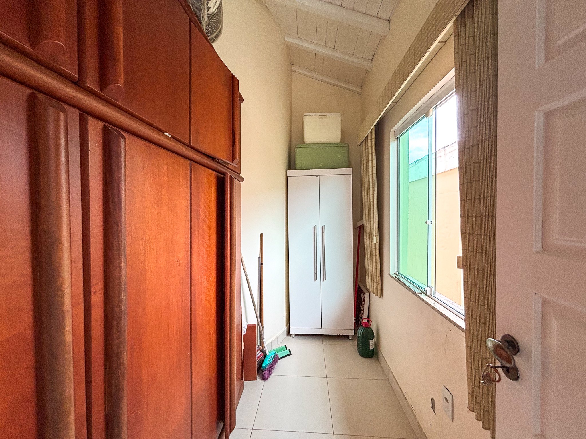 Casa à venda com 4 quartos, 327m² - Foto 47