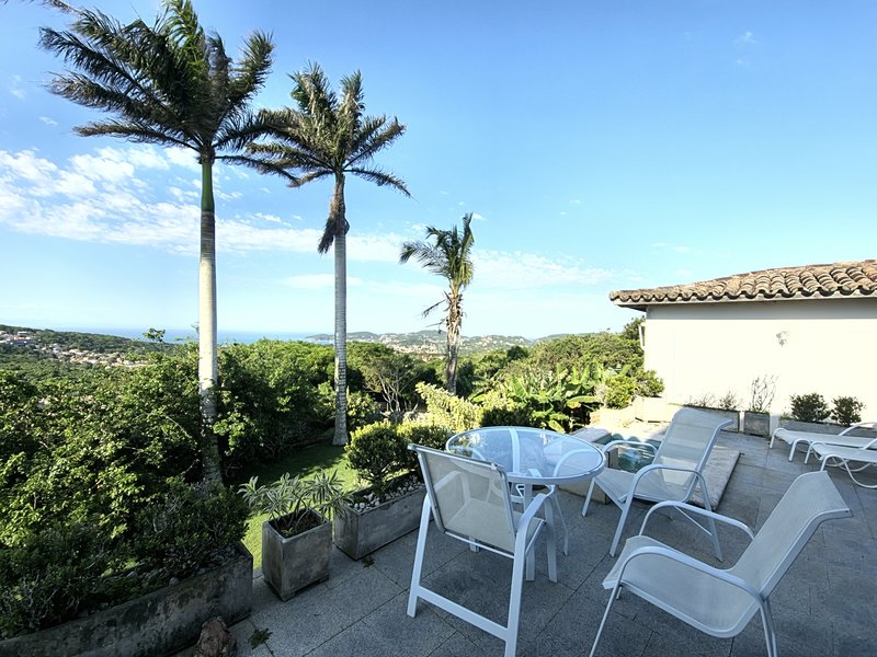 Casa Vista Panorâmica – Alto de Búzios/RJ Rua Élson da Assunção Gonçalves Armação dos Búzios - 