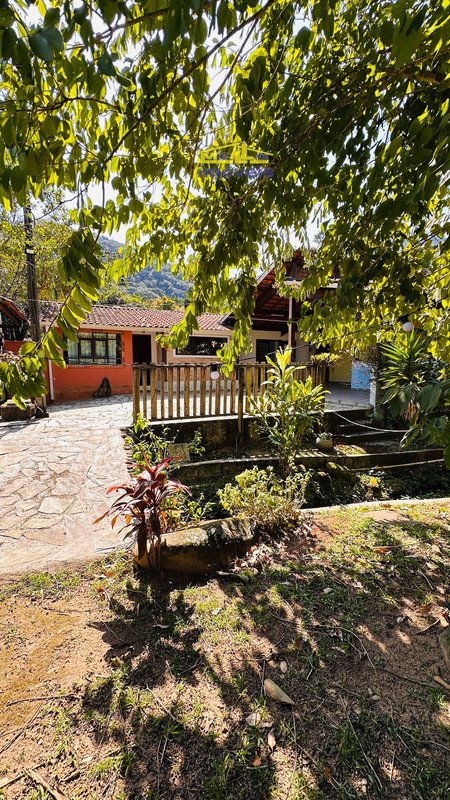 Casa em meio a natureza em Boiçucanga litoral norte Estrada Beira Rio São Sebastião - 