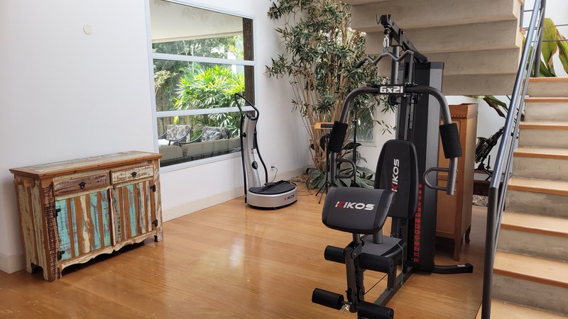 CASA A VENDA – LINDA – 402m2 – SOLAR - LUXO COM CUSTO-BENEFÍCIO Rua Aziz Nader São Paulo - 