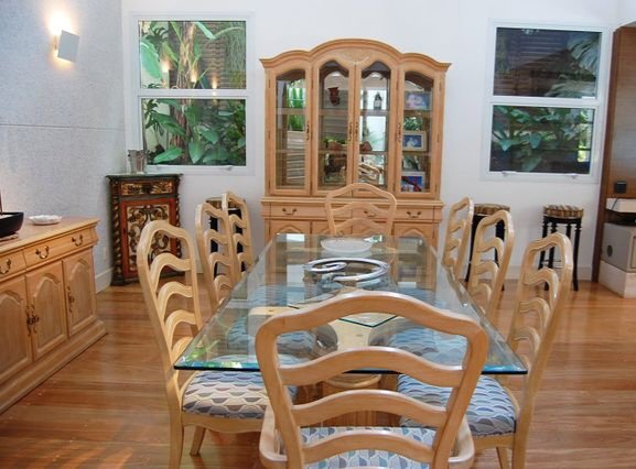 CASA A VENDA – LINDA – 402m2 – SOLAR - LUXO COM CUSTO-BENEFÍCIO Rua Aziz Nader São Paulo - 